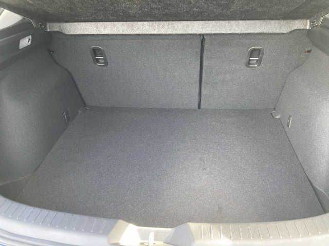 Mazda AXELA SPORT 2018-05 13584-8