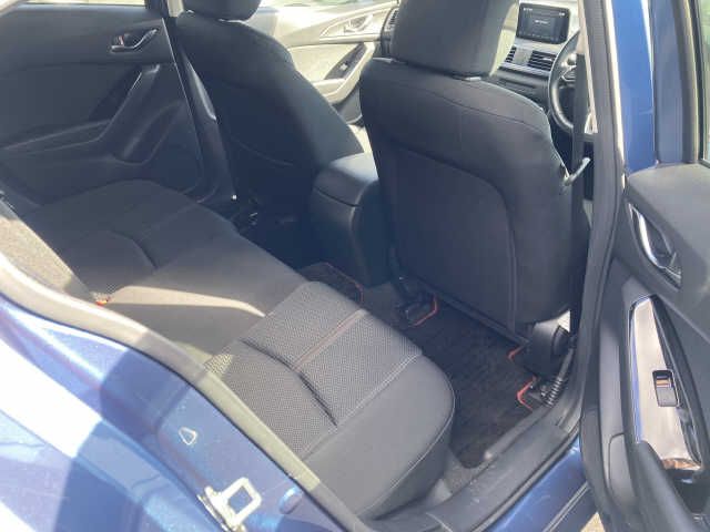 Mazda AXELA SPORT 2018-05 13584-6