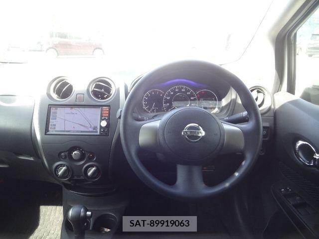 Nissan NOTE 2013-09 239057-11