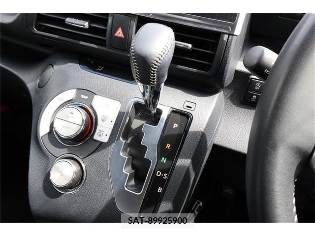 Toyota SIENTA 2018-05 247265-6