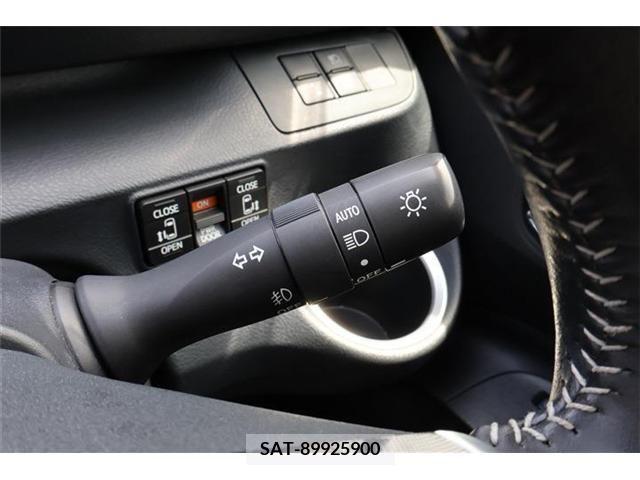 Toyota SIENTA 2018-05 247265-14