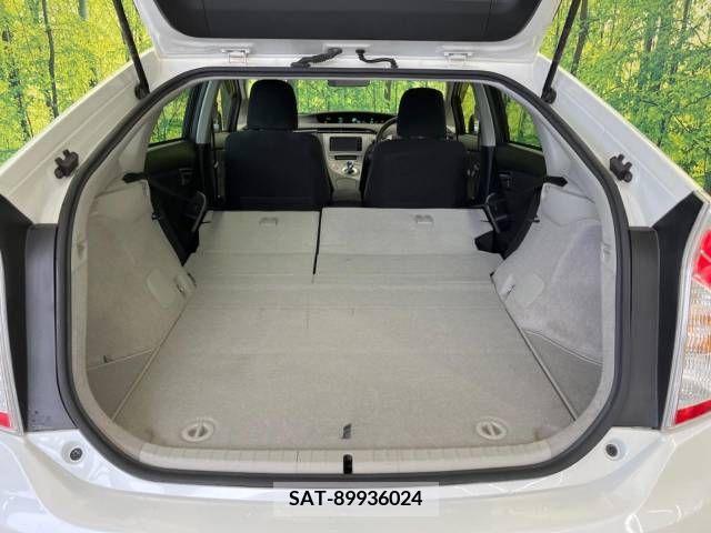 Toyota PRIUS 2014-10 375471-10