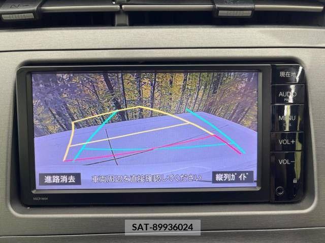 Toyota PRIUS 2014-10 375471-3
