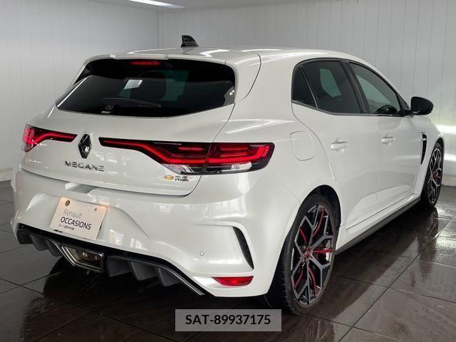 Renault MEGANE 2021-06 316973-2