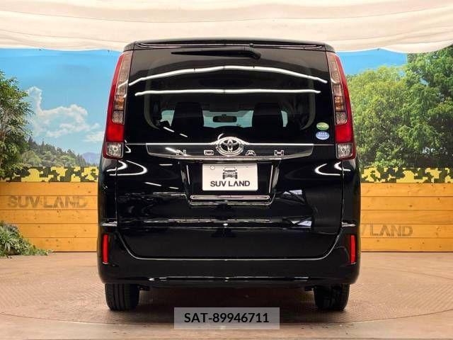 Toyota NOAH 2016-04 321475-16