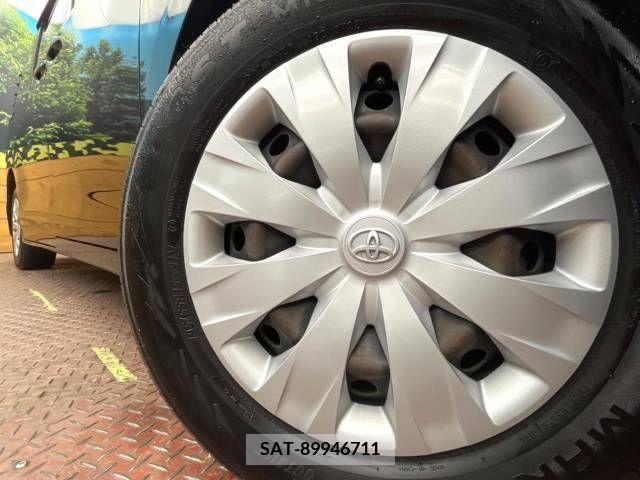 Toyota NOAH 2016-04 321475-14