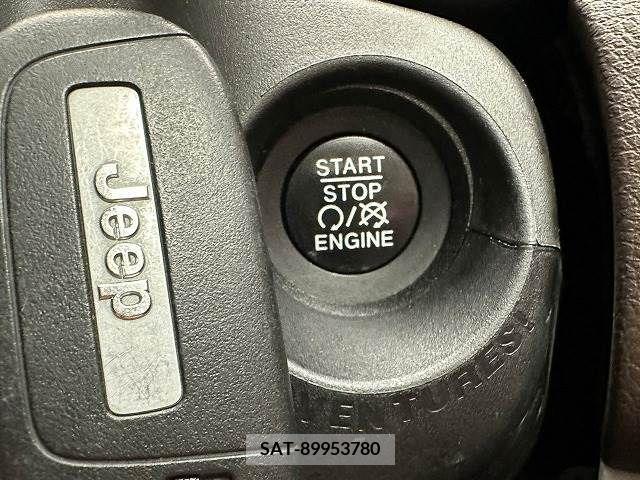 Jeep RENEGADE 2015-09 273389-15