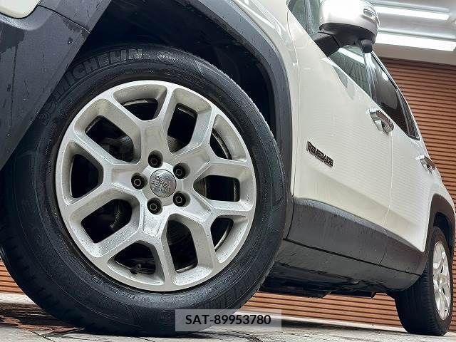 Jeep RENEGADE 2015-09 273389-10