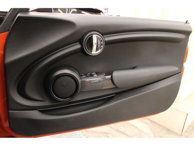 Bmw MINI 2018-11 10157-16