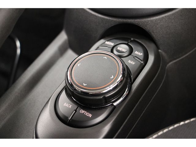 Bmw MINI 2018-11 10157-14