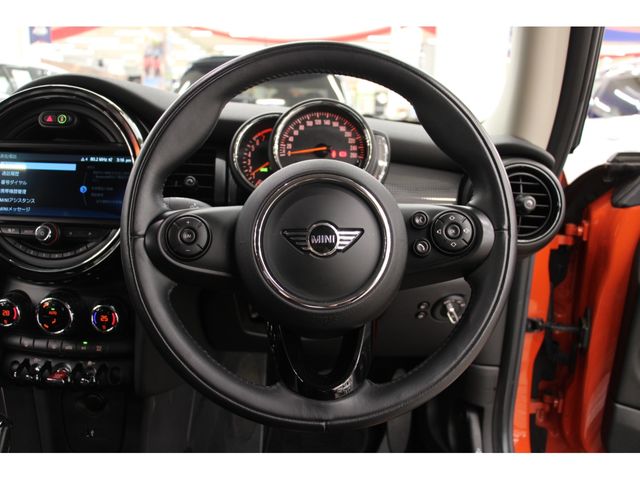 Bmw MINI 2018-11 10157-15