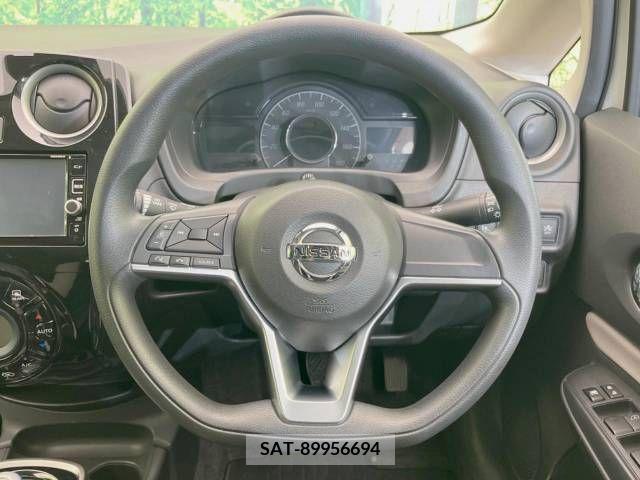 Nissan NOTE 2017-04 305380-11