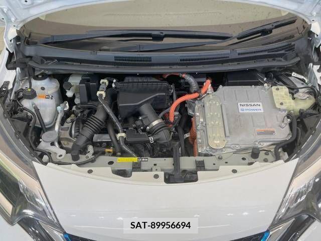 Nissan NOTE 2017-04 305380-18