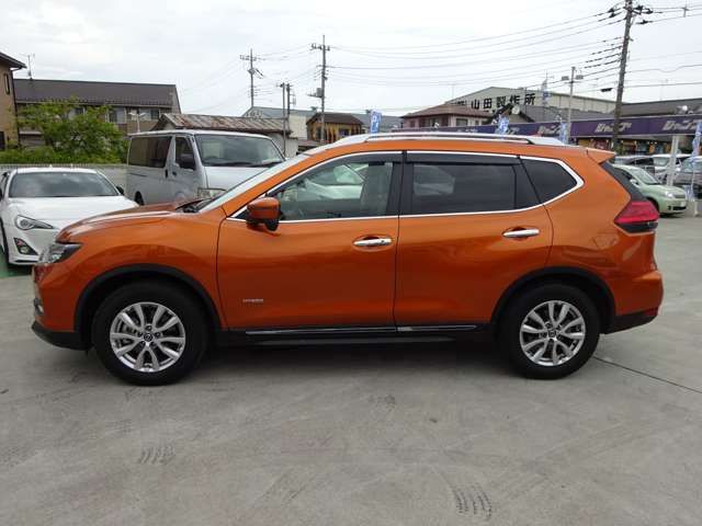 Nissan X-TRAIL 2017-05 14964-9