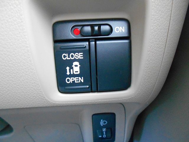 Honda N BOX 2012-03 27606-11