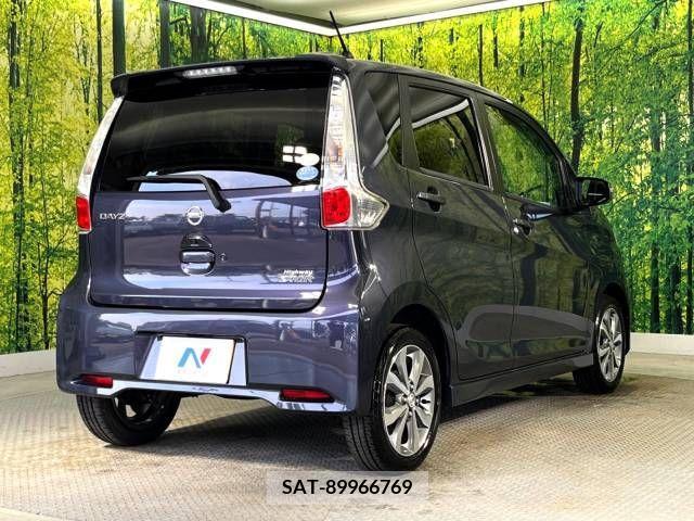 Nissan DAYZ 2014-01 358936-17