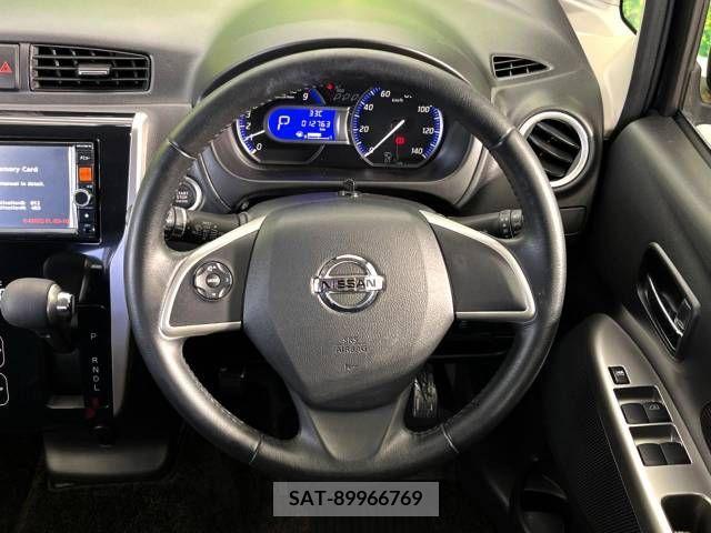 Nissan DAYZ 2014-01 358936-11