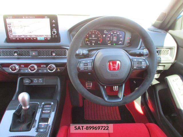 Honda CIVIC 2024-01 295642-10