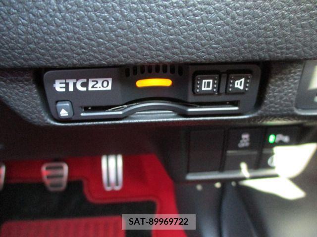 Honda CIVIC 2024-01 295642-17