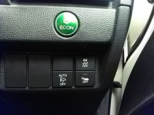 Honda FIT HYBRID 2017-03 183201-22