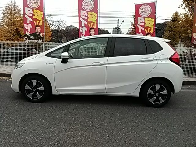 Honda FIT HYBRID 2017-03 183201-15
