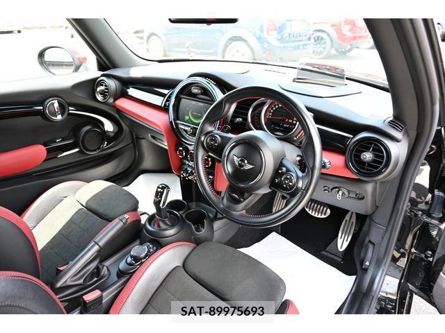 Bmw MINI 2018-06 331979-16