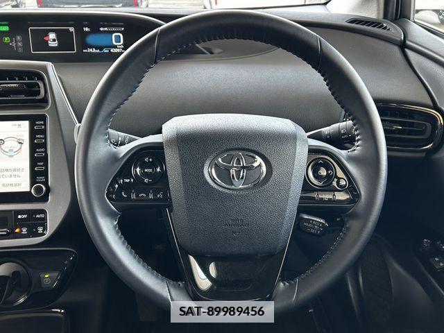 Toyota PRIUS 2021-07 228473-15