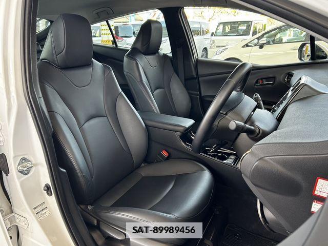 Toyota PRIUS 2021-07 228473-11