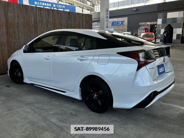 Toyota PRIUS 2021-07 228473-8