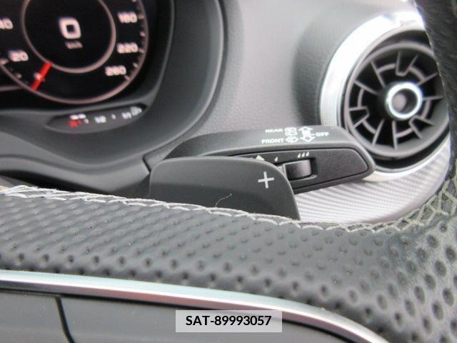 Audi Q2 2021-10 335419-14