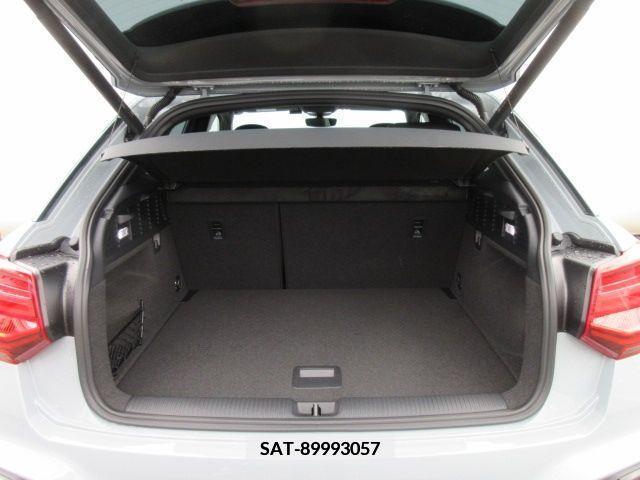 Audi Q2 2021-10 335419-25