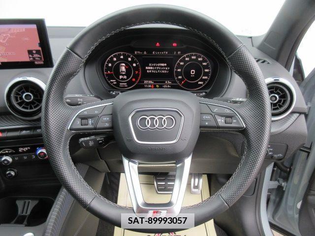 Audi Q2 2021-10 335419-11