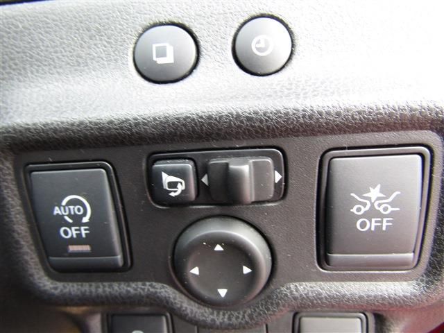 Nissan NOTE 2017-09 24437-10