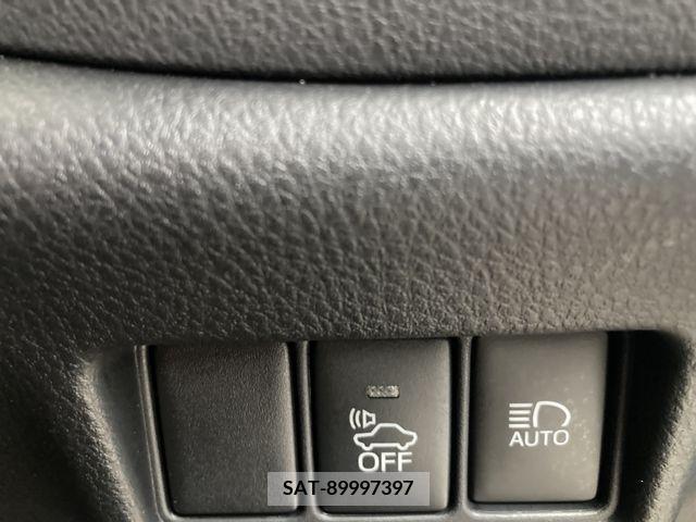 Toyota C-HR 2017-09 264245-15