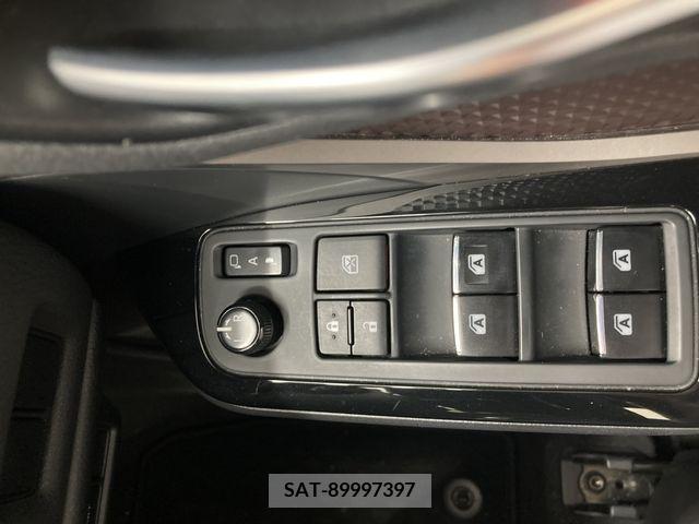 Toyota C-HR 2017-09 264245-17