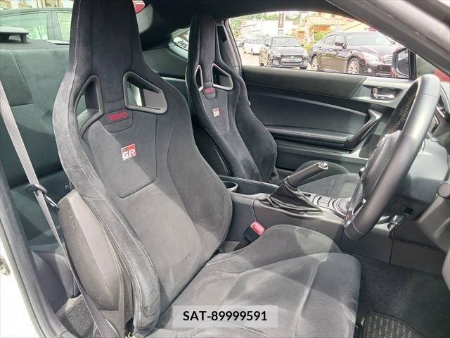 Toyota 86 2018-02 332571-6