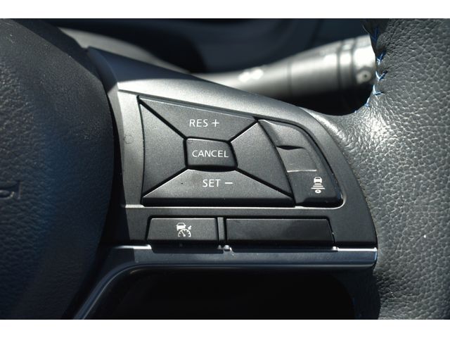 Nissan NOTE 2018-09 24251-6