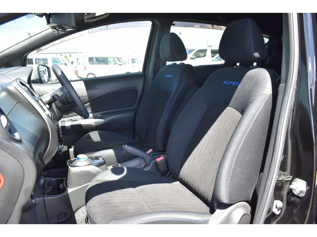 Nissan NOTE 2018-09 24251-14