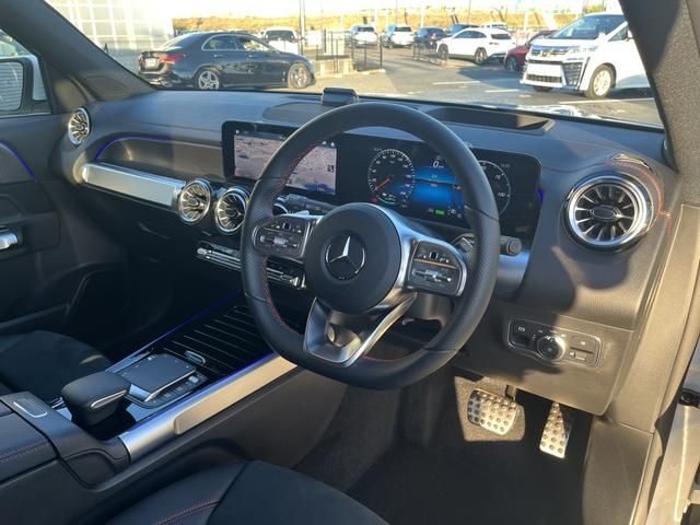 Mercedes Benz EQB 2022-09 189825-9