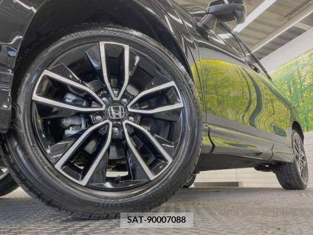 Honda VEZEL 2022-12 235463-13