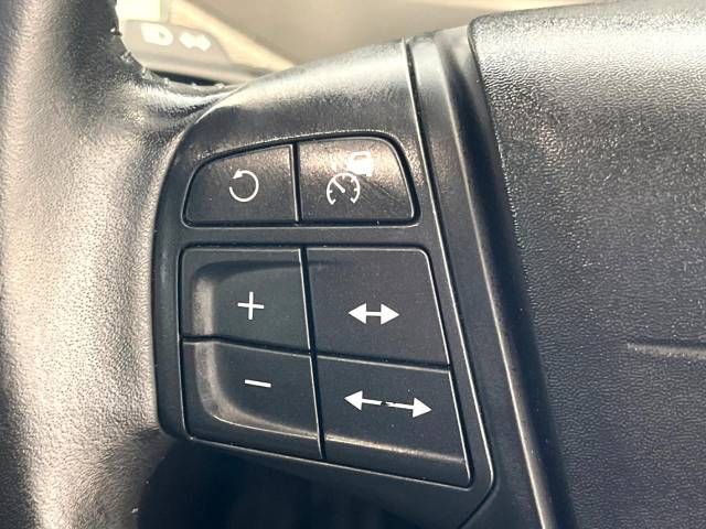 Volvo V40 2018-02 196410-8