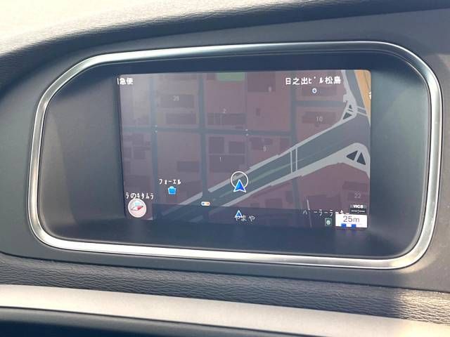 Volvo V40 2018-02 196410-4