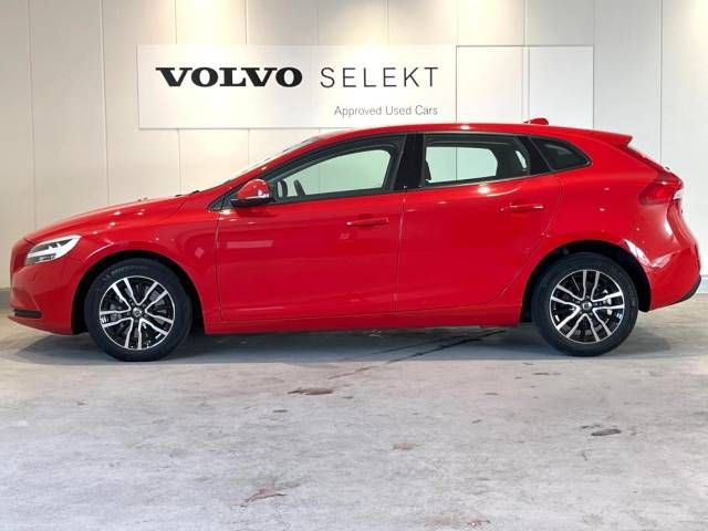 Volvo V40 2018-02 196410-18