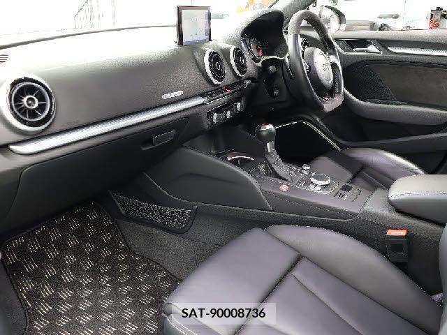Audi RS3 SPORTBACK 2016-09 320117-6