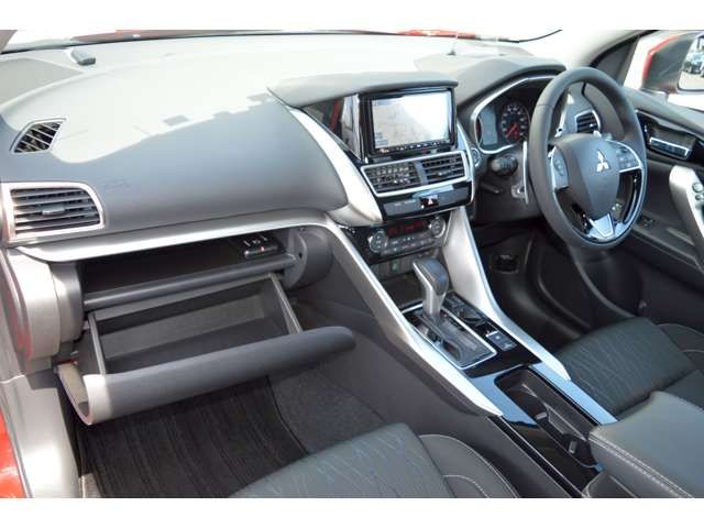 Mitsubishi ECLIPSE CROSS 2019-05 183077-11