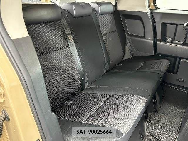 Toyota FJ CRUISER 2011-06 332040-5