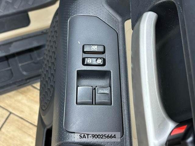 Toyota FJ CRUISER 2011-06 332040-10