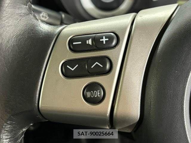 Toyota FJ CRUISER 2011-06 332040-8
