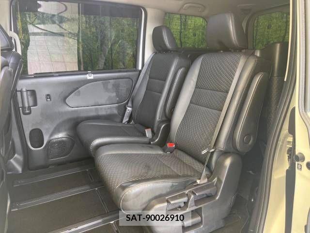 Nissan SERENA 2020-09 284228-9