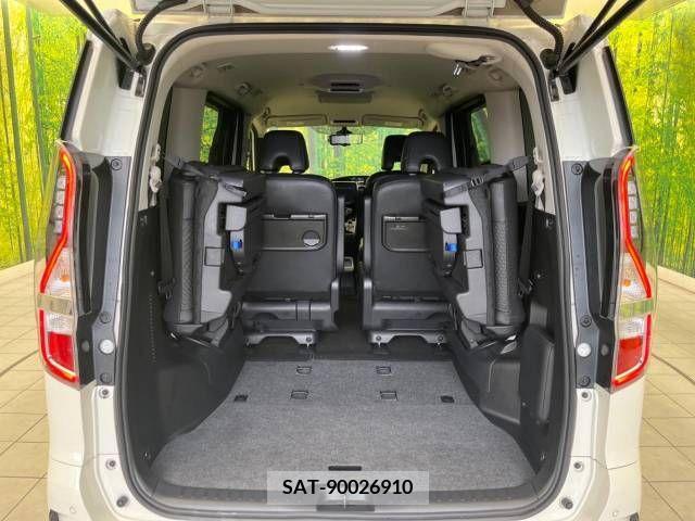Nissan SERENA 2020-09 284228-11
